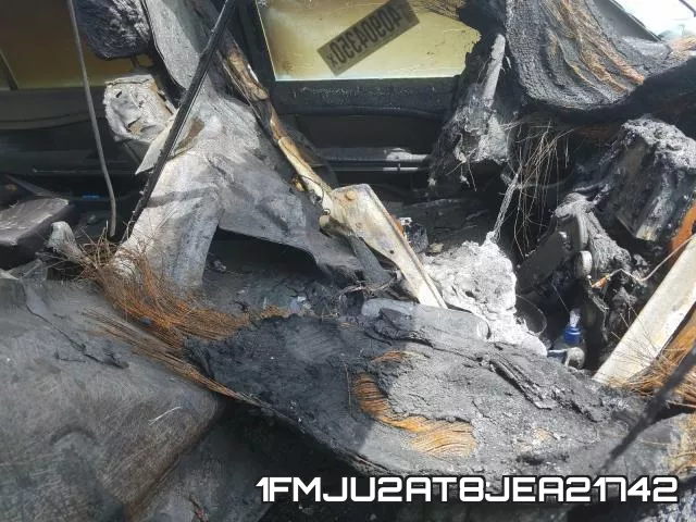 1FMJU2AT8JEA21742 фото 6