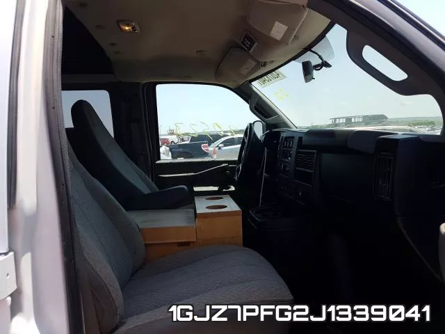 1GJZ7PFG2J1339041 фото 6