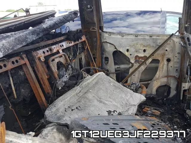 1GT12UEG3JF229377 фото 7