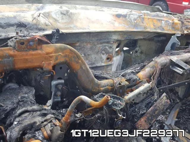 1GT12UEG3JF229377 фото 10