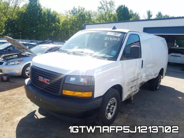 1GTW7AFP5J1213702 фото 3
