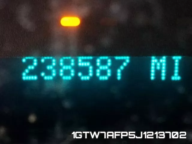 1GTW7AFP5J1213702 фото 9