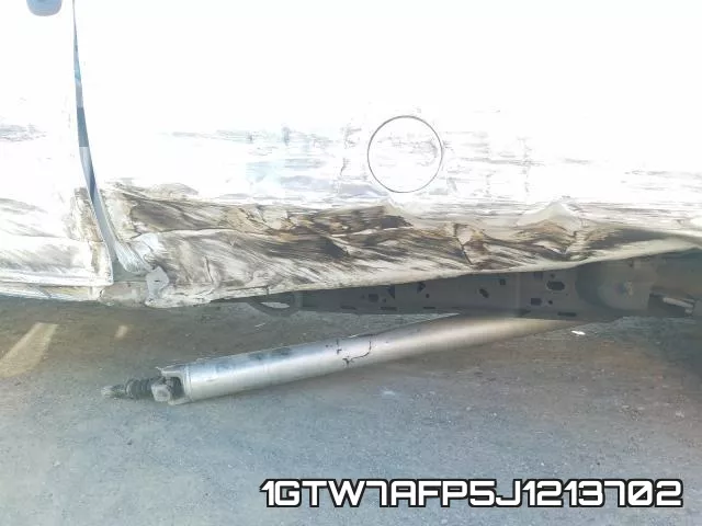 1GTW7AFP5J1213702 фото 10