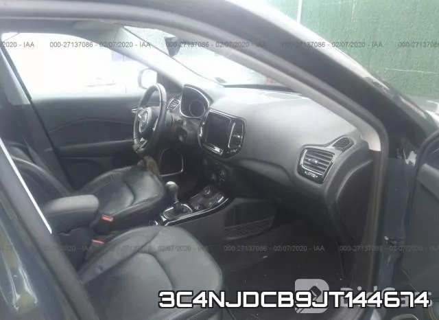 3C4NJDCB9JT144674 фото 6