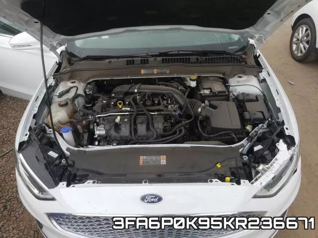 3FA6P0K95KR236671 фото 8