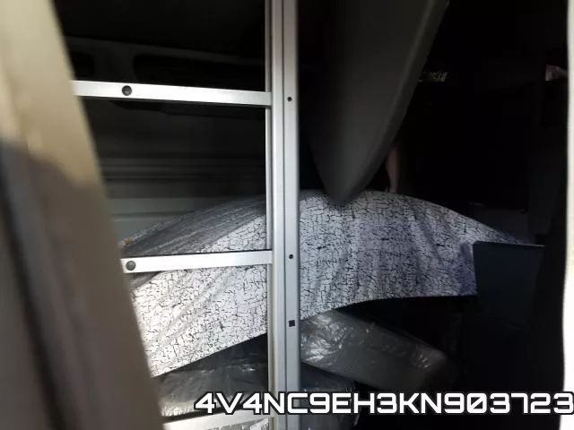 4V4NC9EH3KN903723 фото 7
