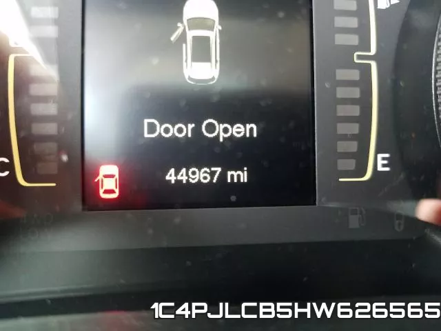 1C4PJLCB5HW626565 фото 9