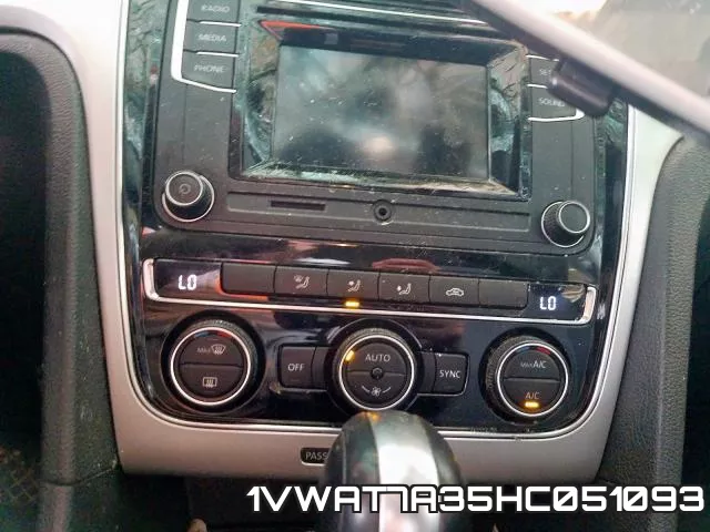 1VWAT7A35HC051093 фото 10