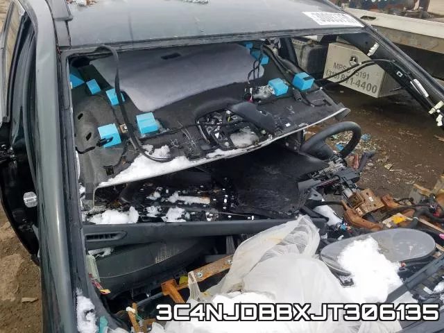 3C4NJDBBXJT306135 фото 10