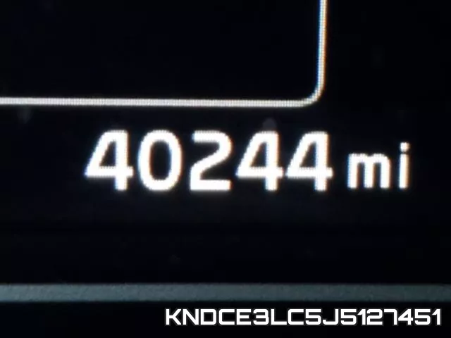 KNDCE3LC5J5127451 фото 9