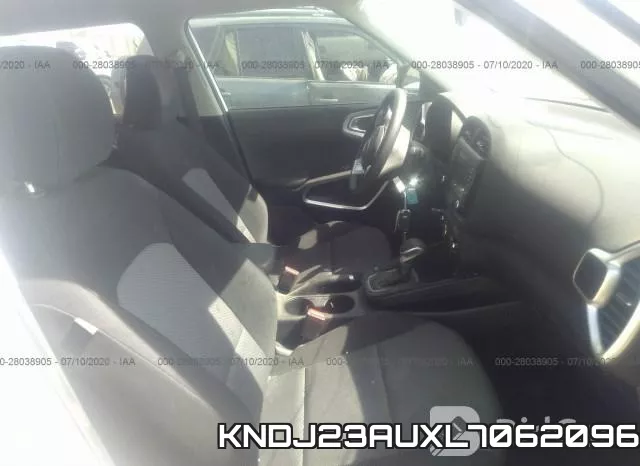 KNDJ23AUXL7062096 фото 6
