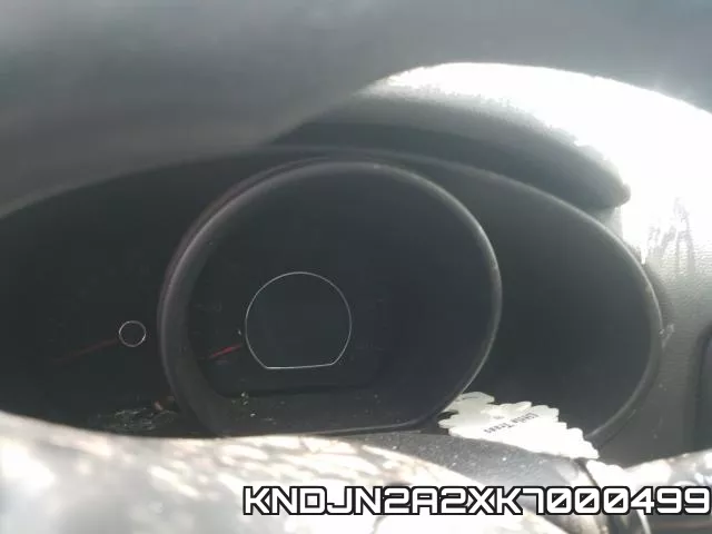 KNDJN2A2XK7000499 фото 9