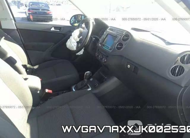 WVGAV7AXXJK002530 фото 6