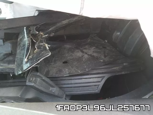 1FADP3L96JL257677 фото 7