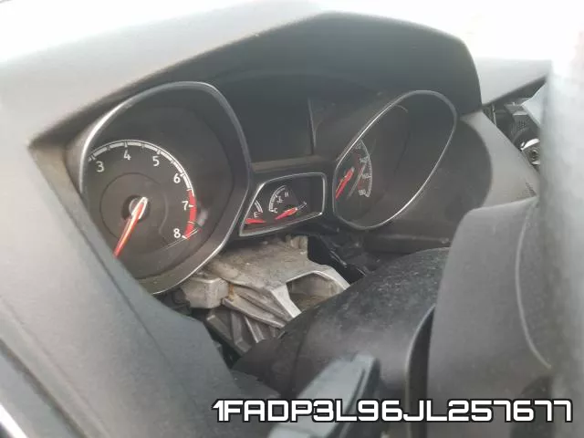 1FADP3L96JL257677 фото 9