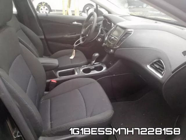 1G1BE5SM7H7228158 фото 6