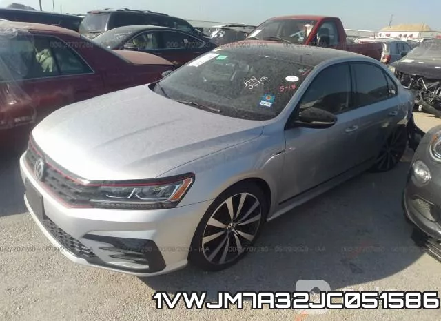 1VWJM7A32JC051586 фото 3
