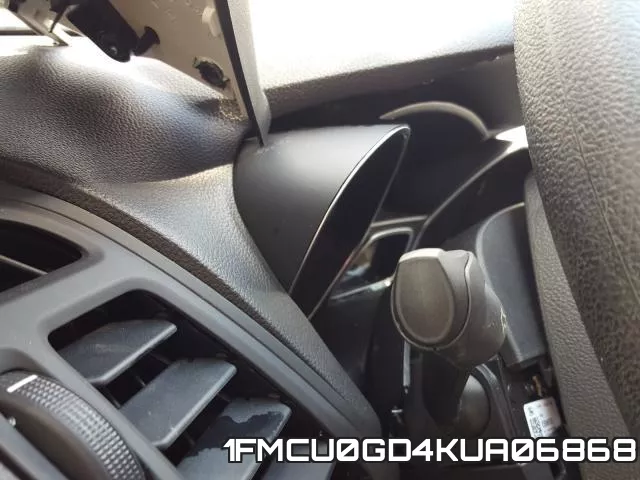1FMCU0GD4KUA06868 фото 9