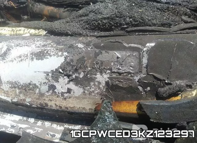 1GCPWCED3KZ123297 фото 10