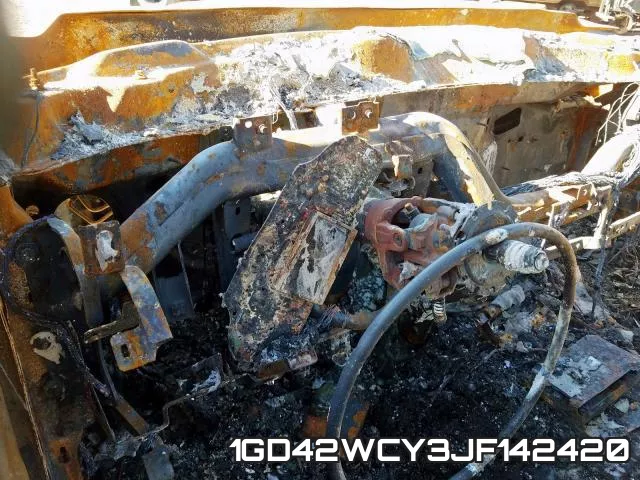 1GD42WCY3JF142420 фото 9