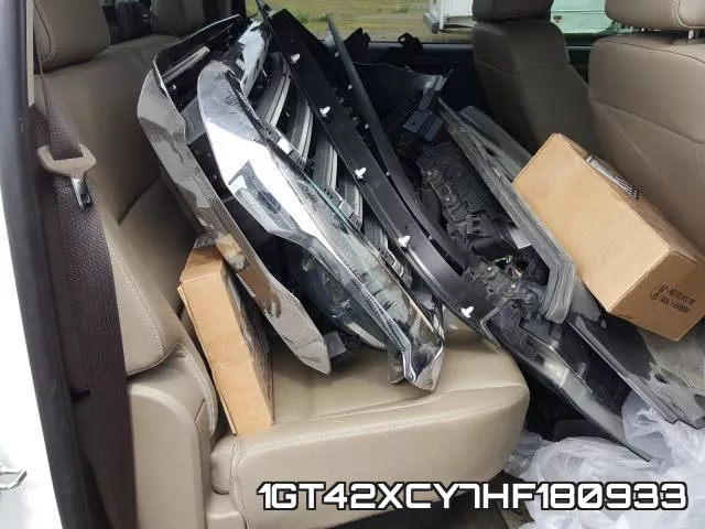 1GT42XCY7HF180933 фото 7