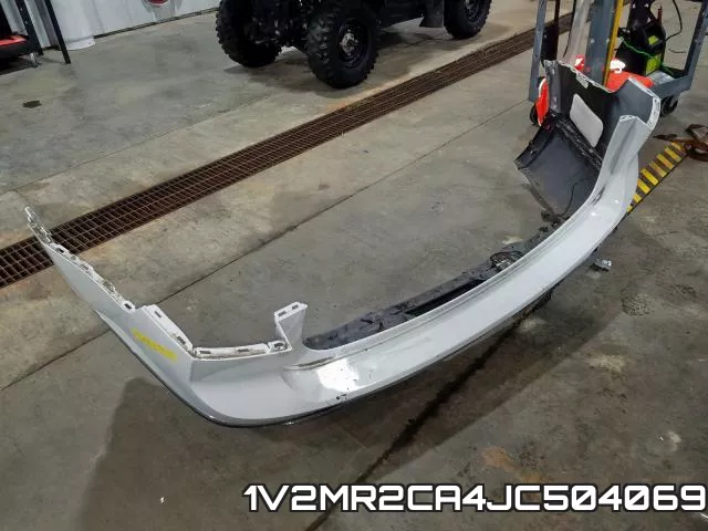 1V2MR2CA4JC504069 фото 10