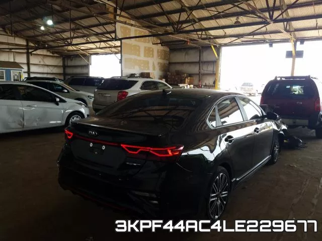 3KPF44AC4LE229677 фото 5