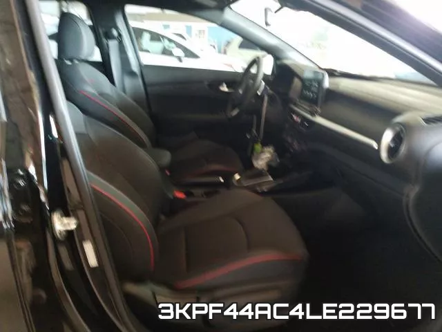 3KPF44AC4LE229677 фото 6