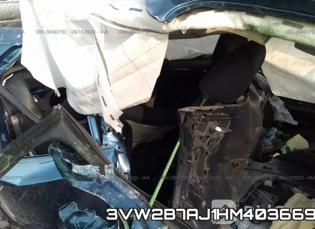 3VW2B7AJ1HM403669 фото 9