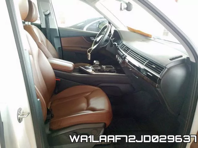 WA1LAAF72JD029637 фото 6