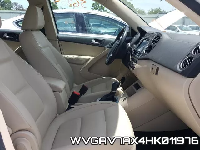WVGAV7AX4HK011976 фото 6