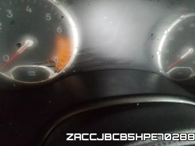 ZACCJBCB5HPE70288 фото 9