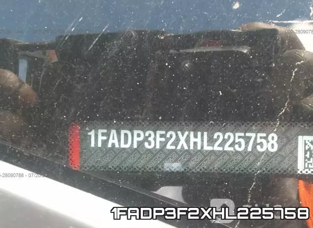 1FADP3F2XHL225758 фото 10