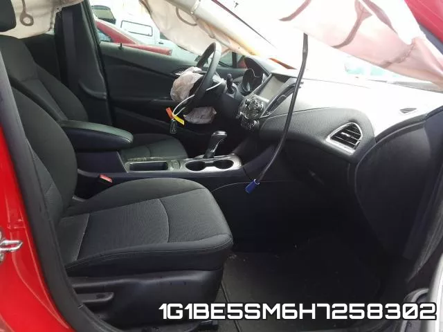1G1BE5SM6H7258302 фото 6