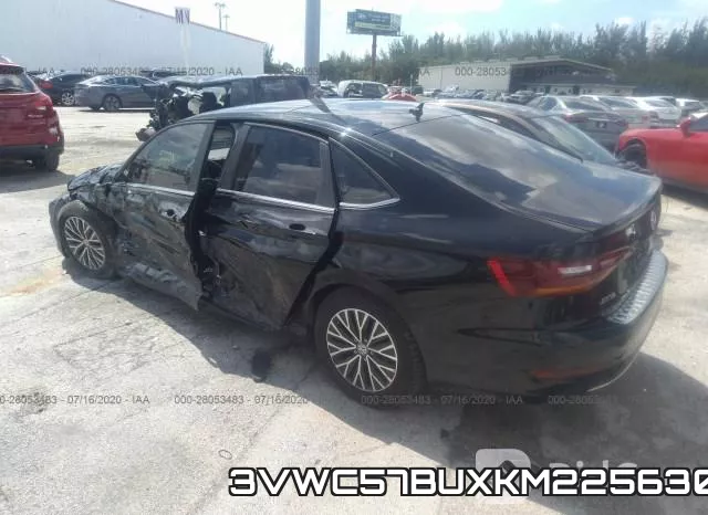 3VWC57BUXKM225630 фото 4