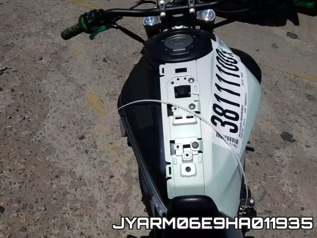 JYARM06E9HA011935 фото 9