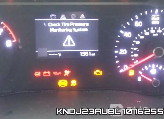 KNDJ23AU8L7076255 фото 8