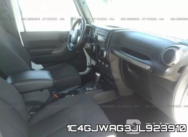 1C4GJWAG3JL923910 фото 6
