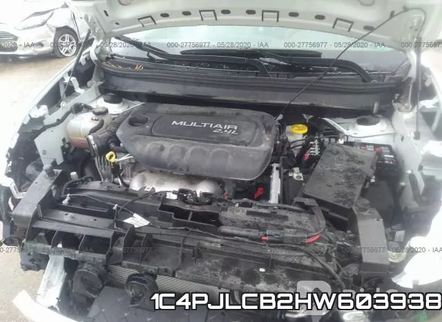 1C4PJLCB2HW603938 фото 2