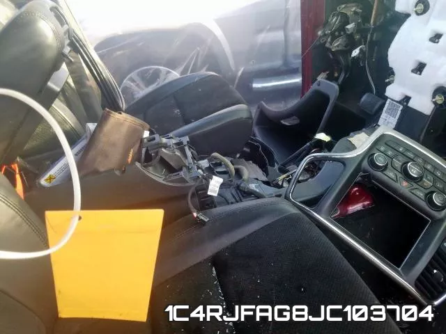 1C4RJFAG8JC103704 фото 6