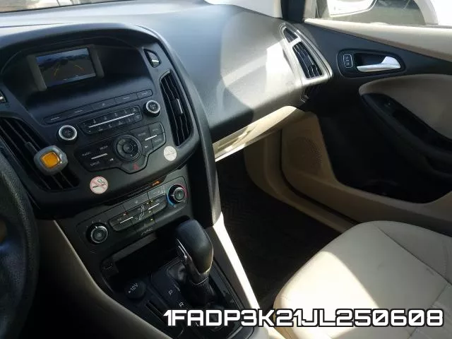 1FADP3K21JL250608 фото 10