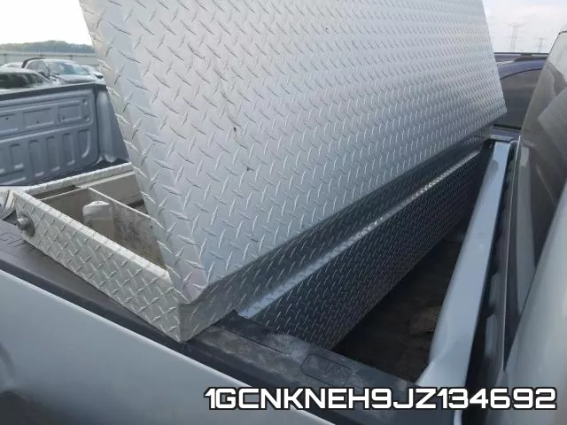 1GCNKNEH9JZ134692 фото 7