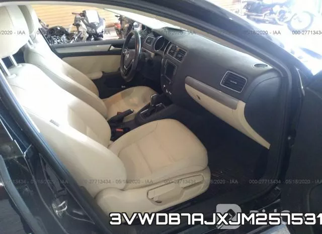 3VWDB7AJXJM257531 фото 6