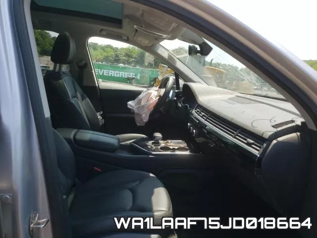 WA1LAAF75JD018664 фото 6