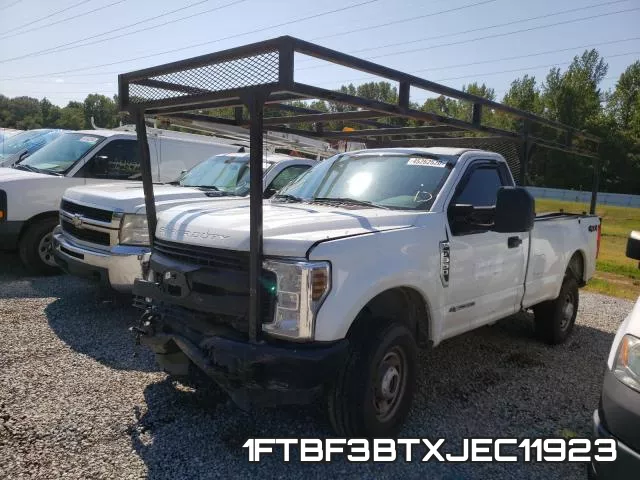 1FTBF3BTXJEC11923 фото 3