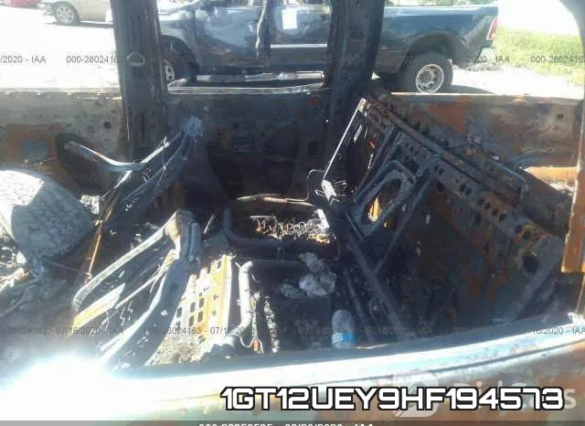 1GT12UEY9HF194573 фото 9