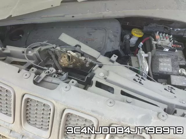 3C4NJDDB4JT198978 фото 8