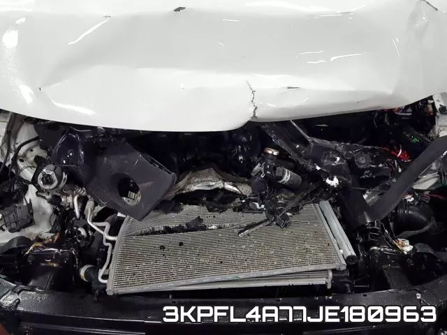 3KPFL4A77JE180963 фото 8