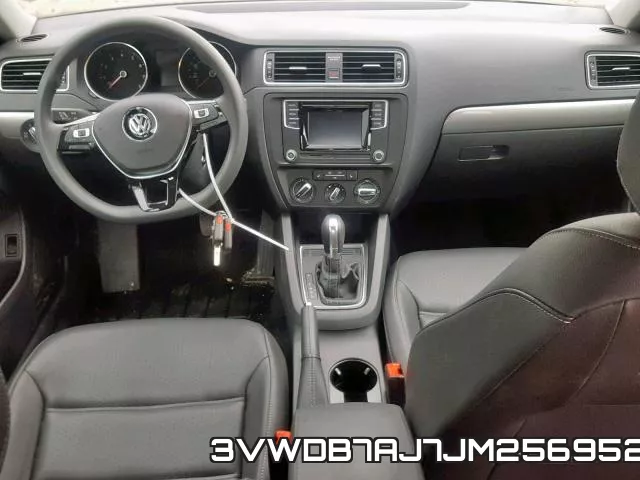 3VWDB7AJ7JM256952 фото 10