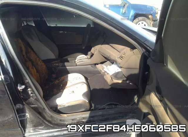 19XFC2F84HE060585 фото 6